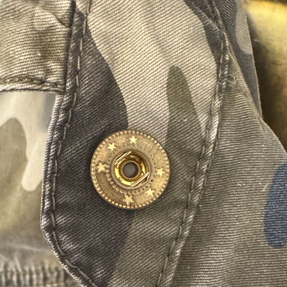 Women’s LoveTree Camouflage Utility Jacket Olive Green Camo Sz L - Picture 14 of 15